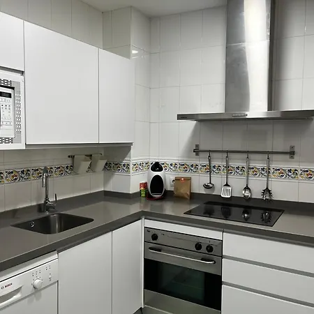 Gemelas De Benjumeda En La Caleta Grupo Ac Gestion קדיז